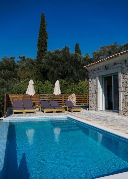 Villa Di Pietra II Liapades Exterior foto